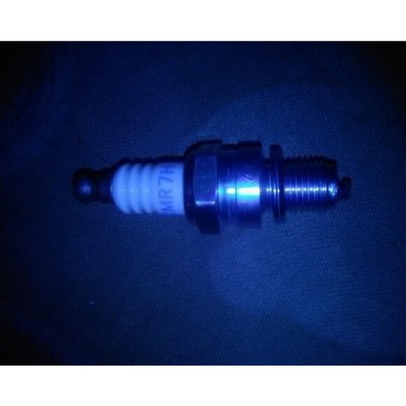 Spark Plug 130-793 Compatible with Shindaiwa 3699-91867 - Picture 1 of 2